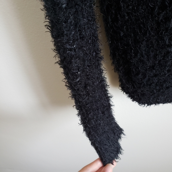 TERRANOVA fuzzy sweater - Picture 3 of 3